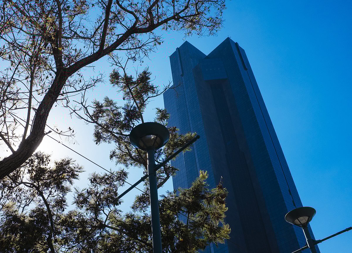 South African Reserve Bank Deputy Governor Groepe Resigns