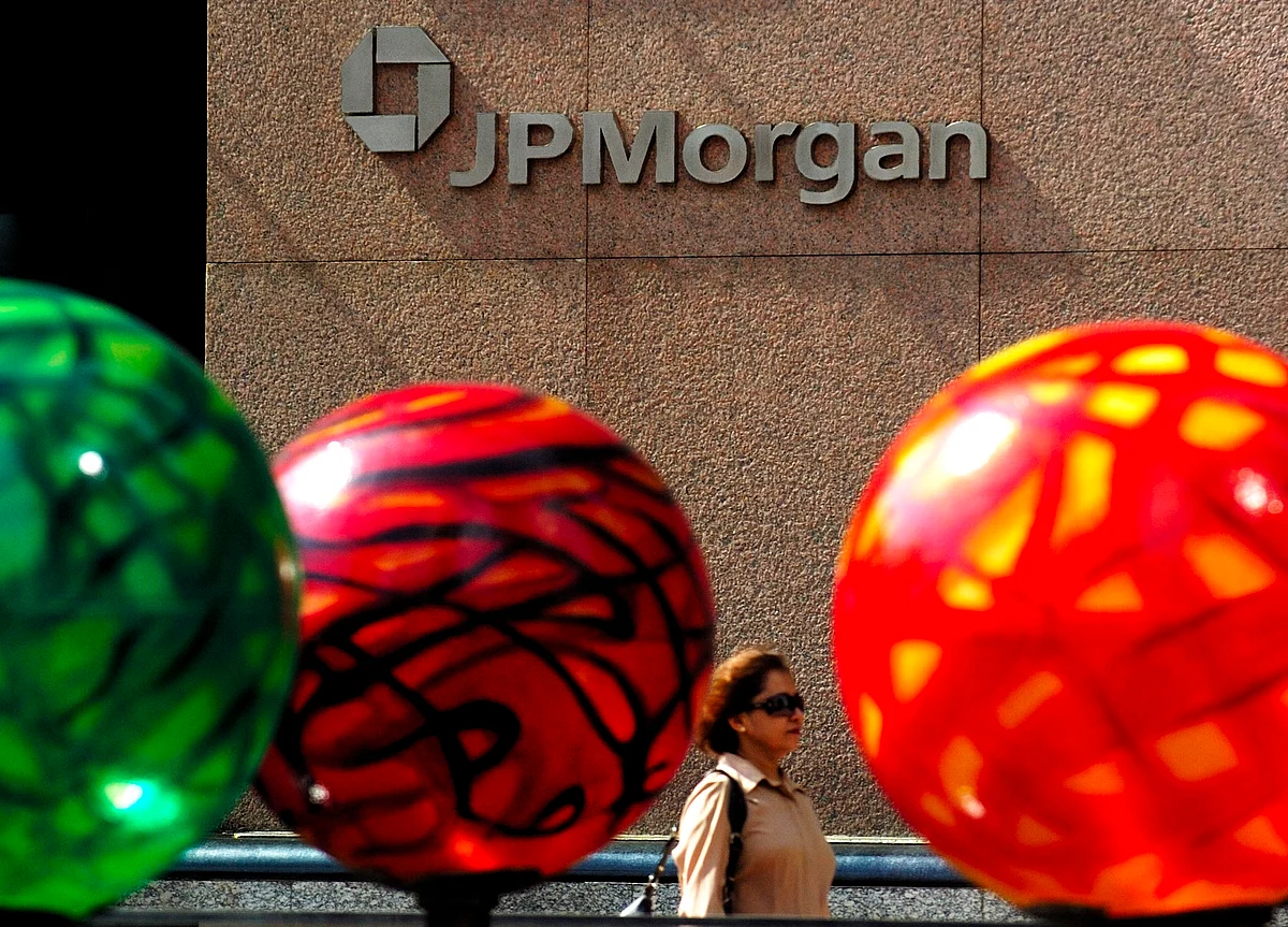 JPMorgan to Boost Bonus Pool for Stock Traders, Bankers