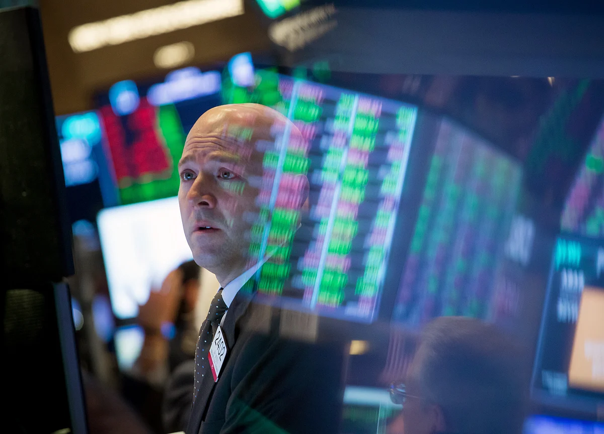 U.S. Stocks, Dollar Fall After Chinese Trade Data: Markets Wrap