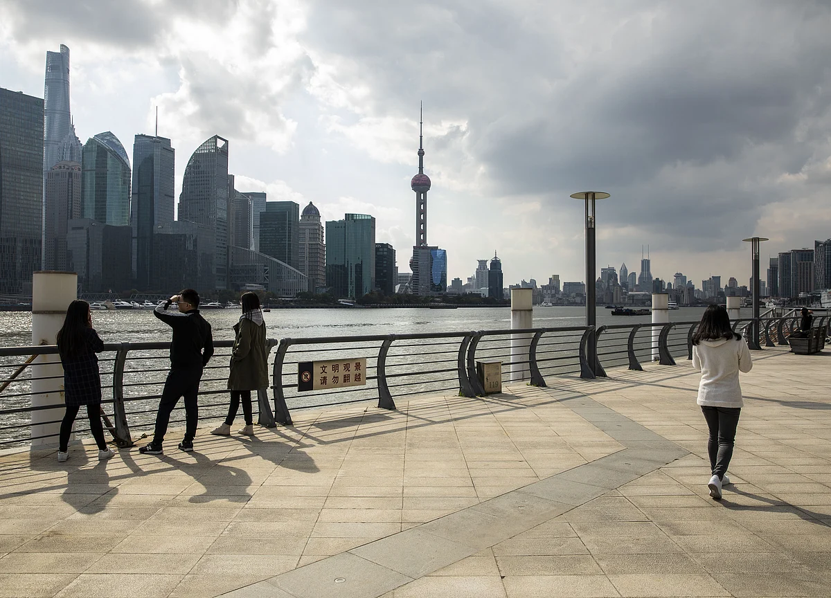 Goldman Sees China Lowering 2020 Growth Target to ‘Around 6%’