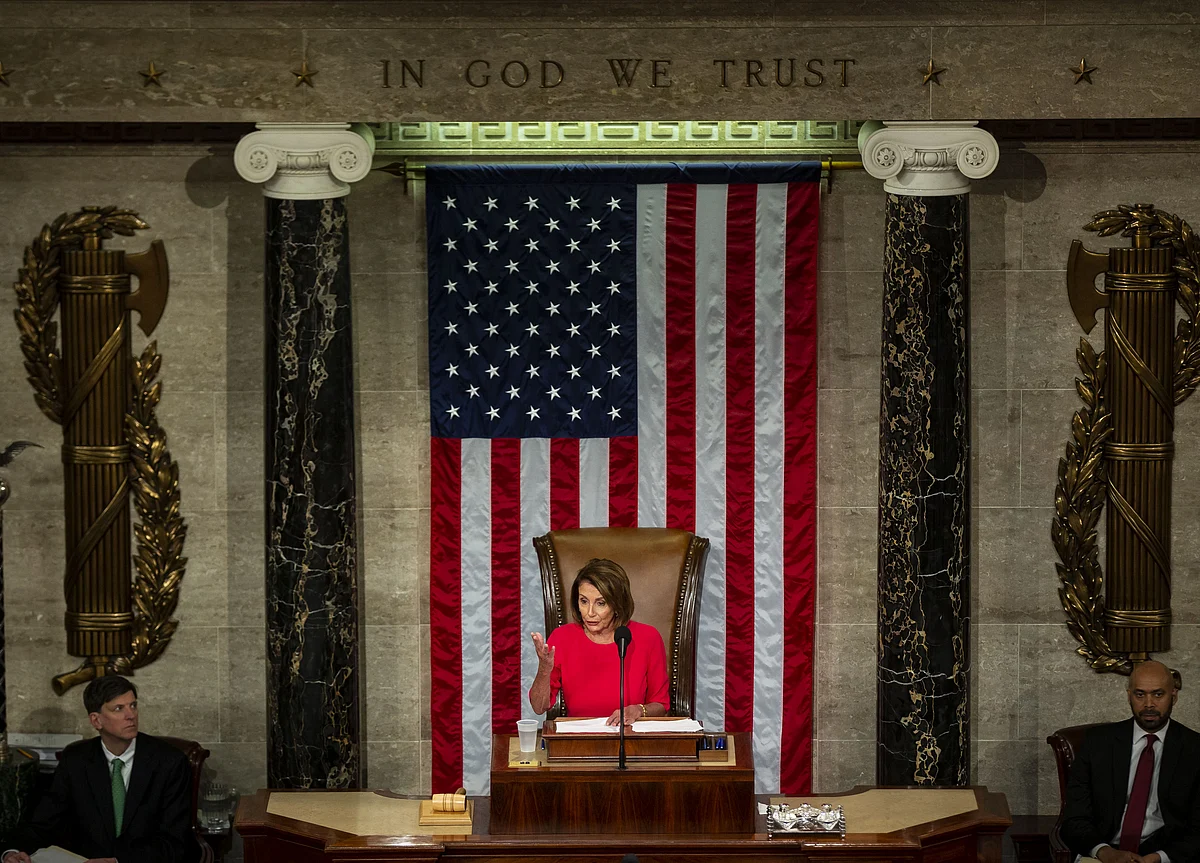 Pelosi Says Trump Threatening Fed Chairman Is ‘Very Wrong’