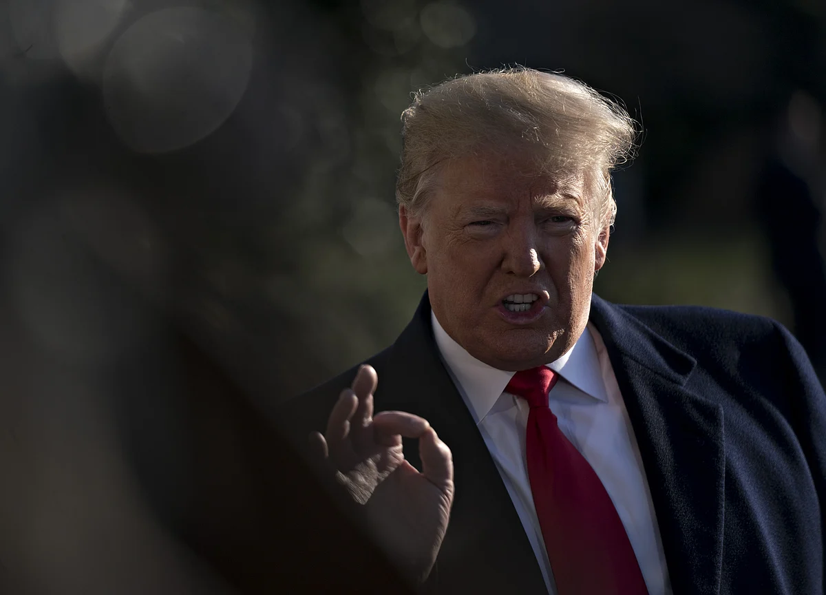Trump Eyes Radical Move to Escape Impasse Over Wall and Shutdown