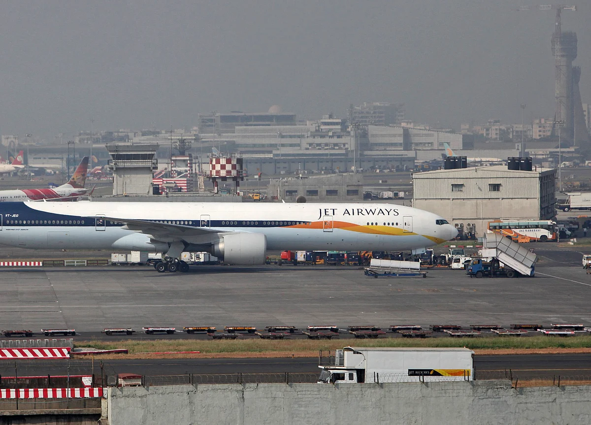 Jet Airways Misses Paying $109 Million Loan, Sources Say