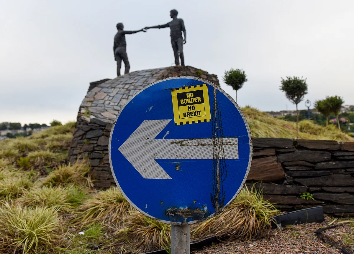U.K. Sees ‘Momentum’ in Talks After Irish Warning: Brexit Update