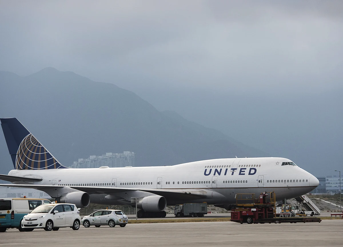 United Air Abandons 2020 Profit Goal on Coronavirus Outbreak