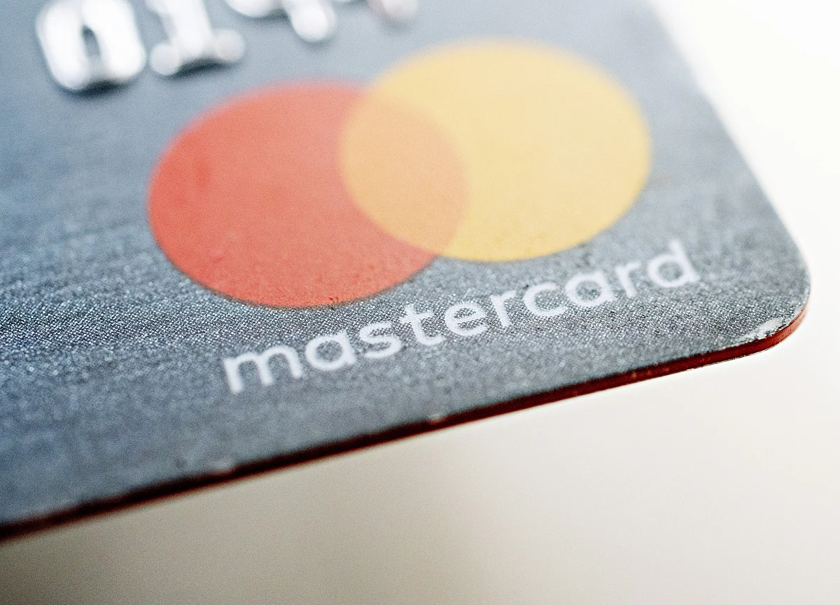 RBI Bars Mastercard From Taking On New Customers In India
