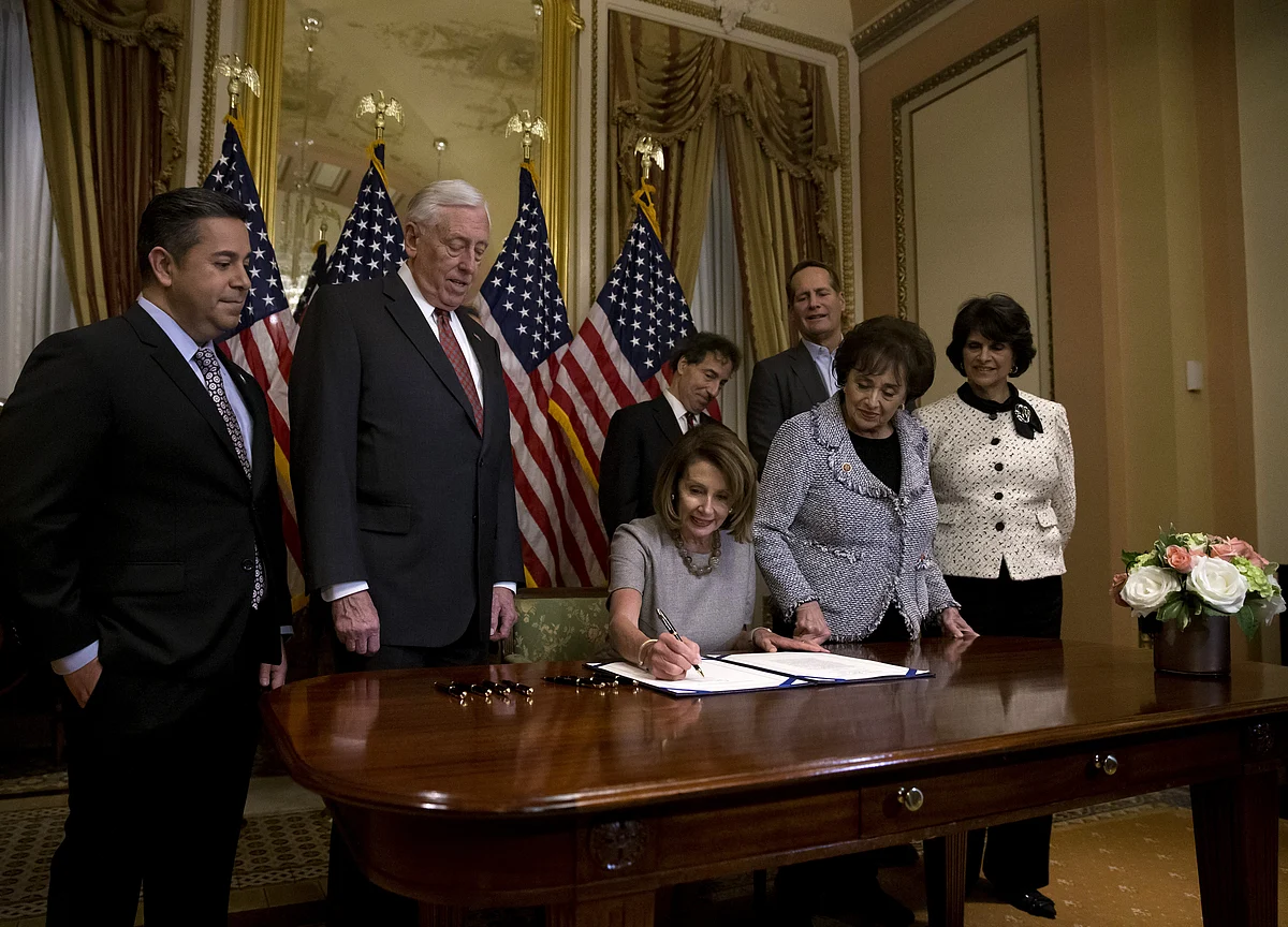 Trump Accepts Pelosi's Re-Scheduled State of Union Invitation