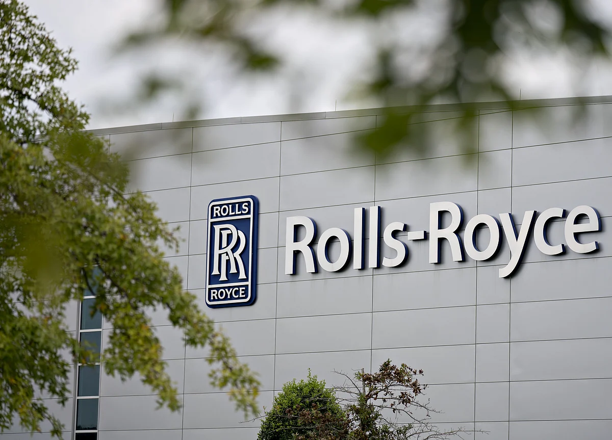 Rolls-Royce Warns Brexit Could Bring Production to a Halt