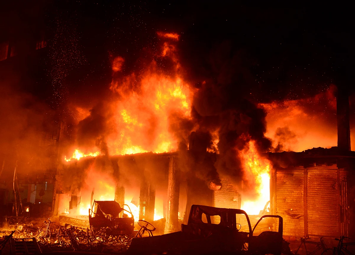 Fire Breaks Out At Chemical Warehouses In Dhaka, Killing 70 People