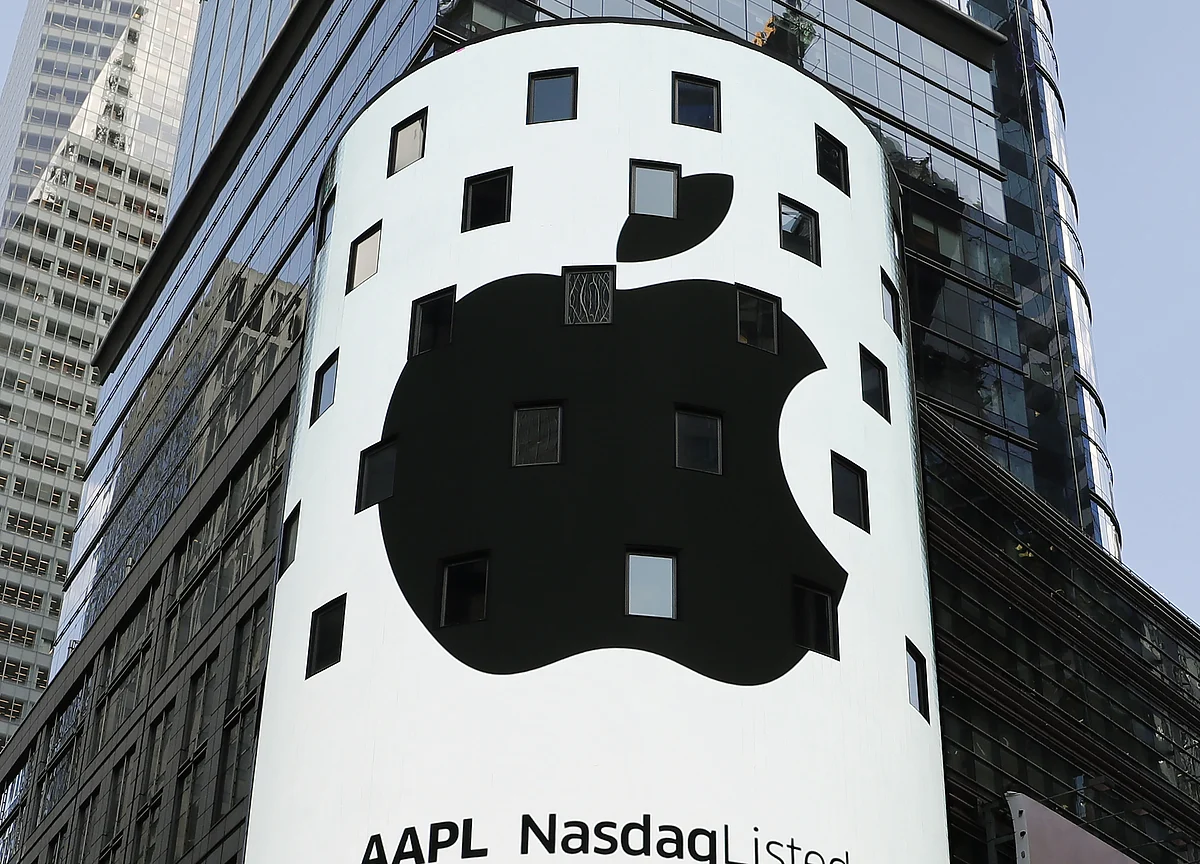 Apple Edges Out Microsoft, Amazon to Retake Most Valuable Crown