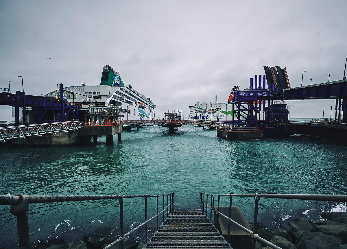 U.K. Warned That No-Deal Brexit Would Exacerbate Port Crisis