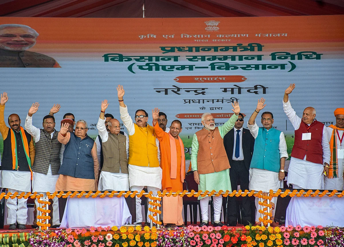 Modi, With Eye on Election, Begins Distributing Cash to Farmers