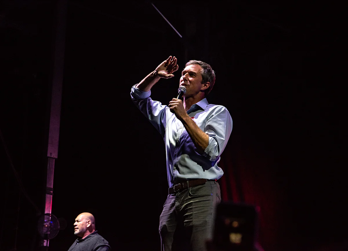 Beto O'Rourke Rebukes Trump on Immigration at Mexican Border