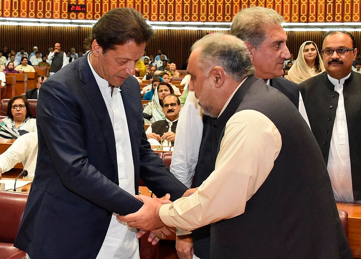 Pakistan To Release Indian Pilot Abhinandan Tomorrow, Says Imran Khan