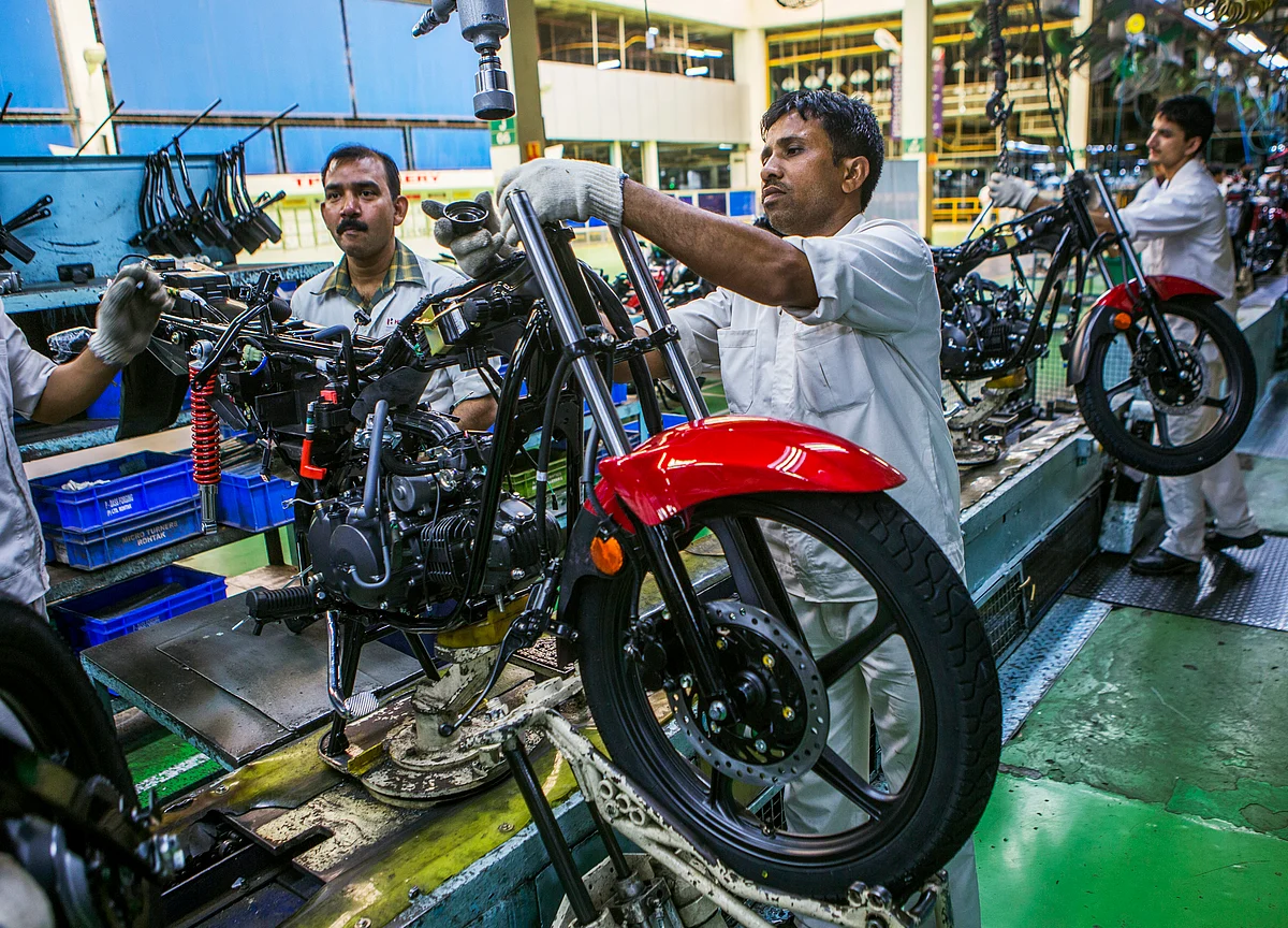 No Uptick In Auto Sales In February, Say Analysts