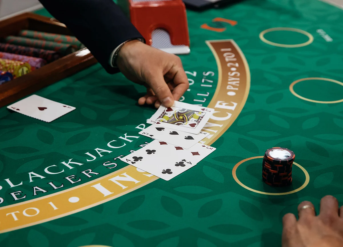A 97-Year-Old Tycoon, His Four Wives and the Push to Revive a Casino Empire