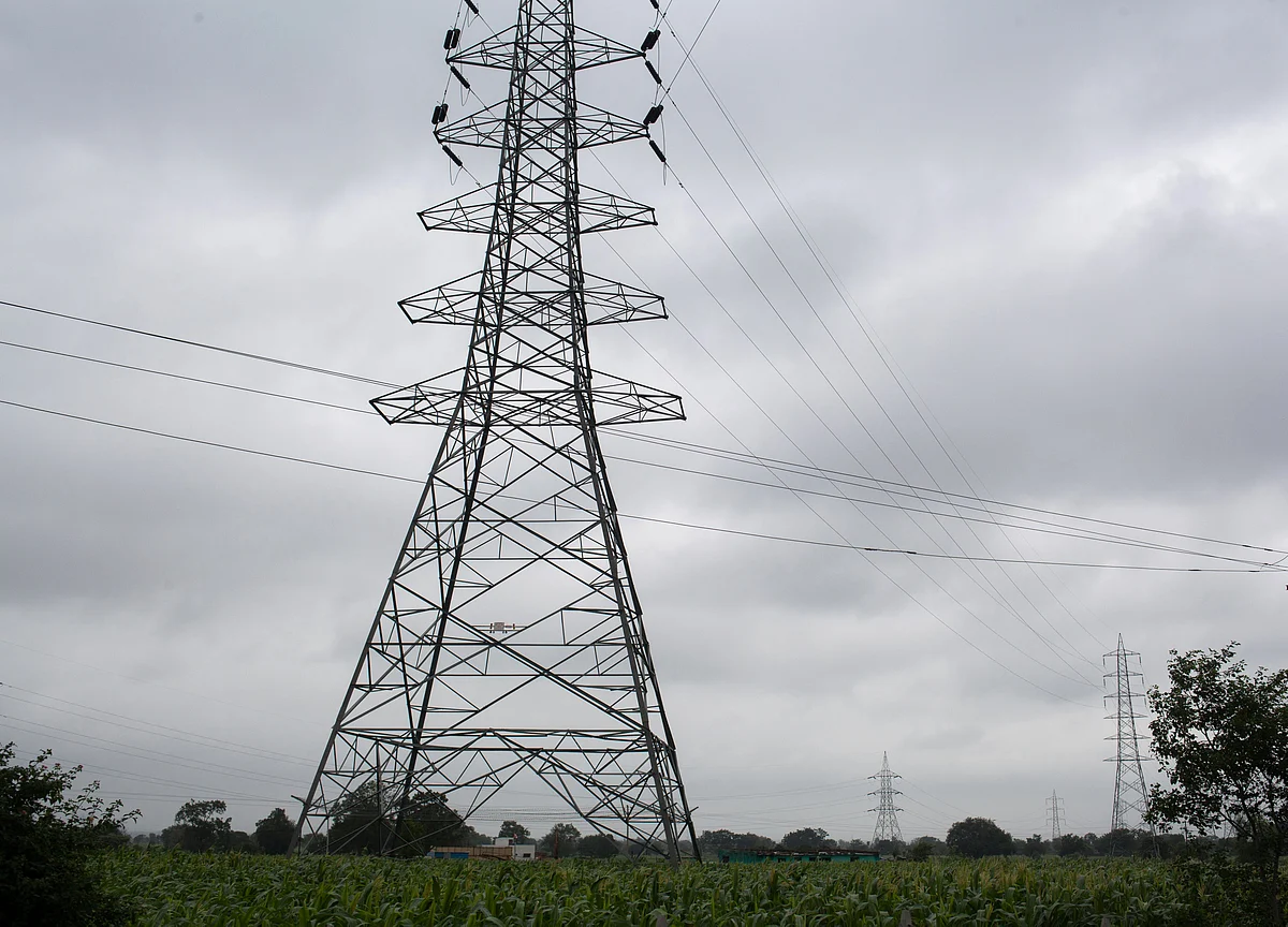 India Considers Prepaid Power as $5.7 Billion of Unpaid Dues Pile-Up