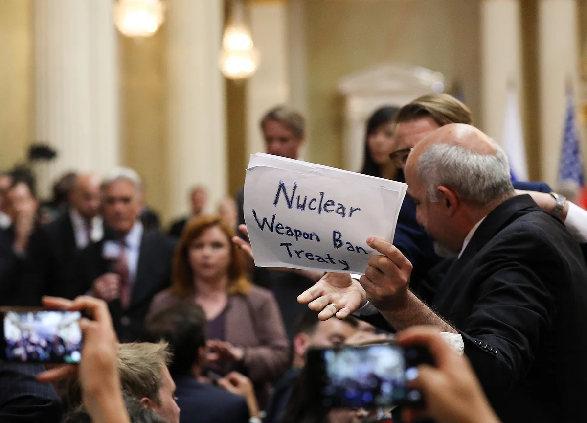 Nuclear Fears Haunt Leaders With U.S.-Russian Arms Pact's Demise