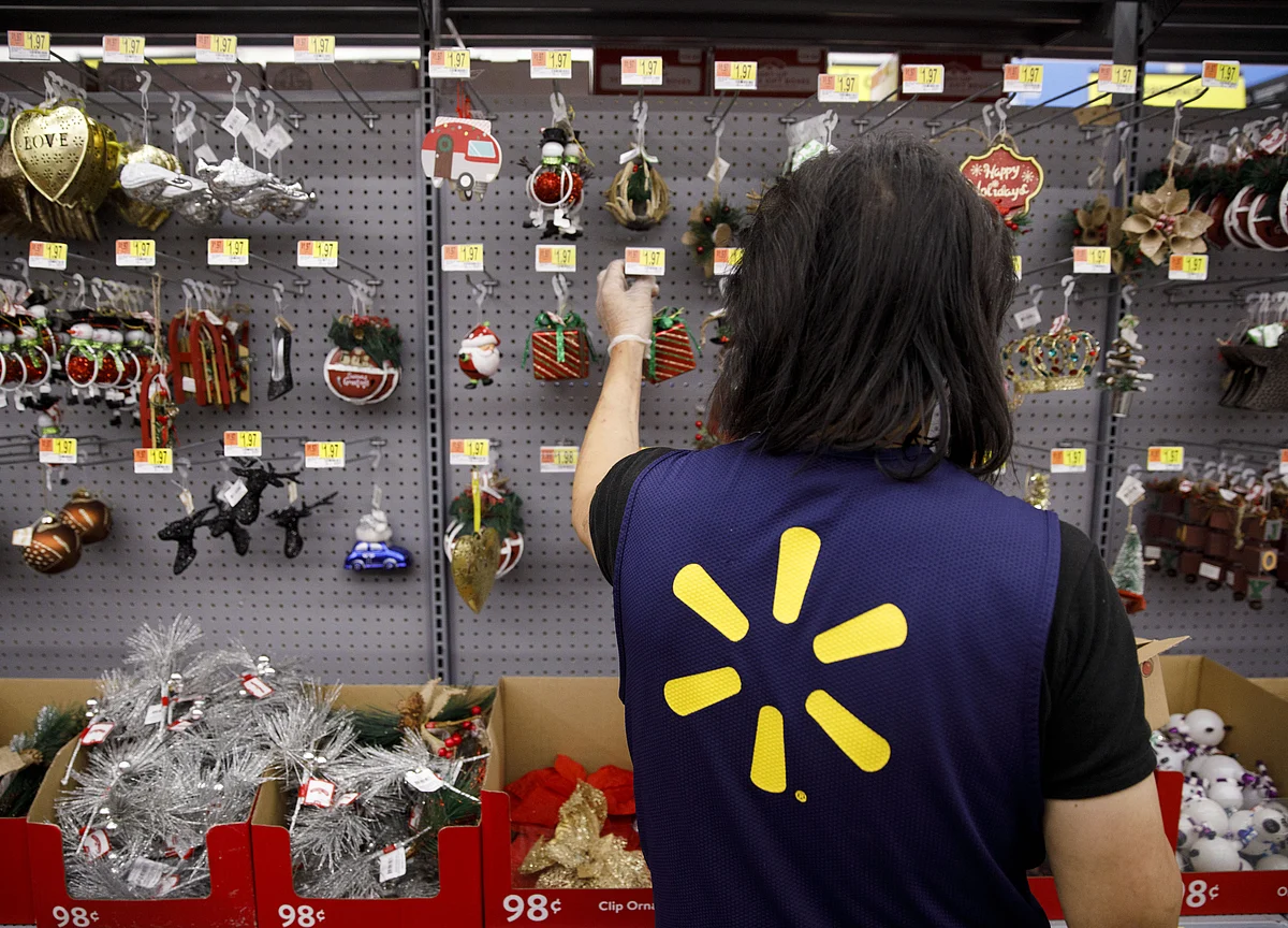 Walmart Cuts Some Overnight Shifts in Latest Streamlining Move
