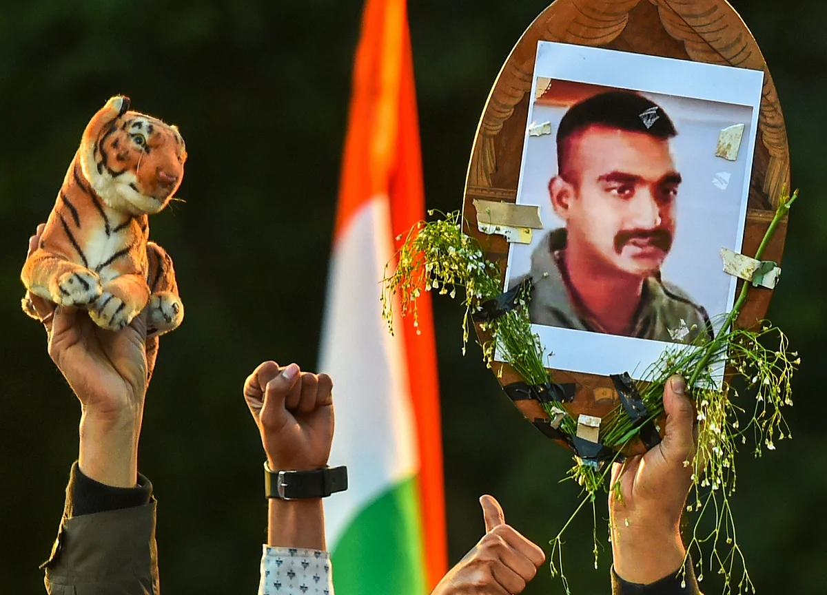 Live: Air Force Wing Commander Abhinandan Varthaman Back In India