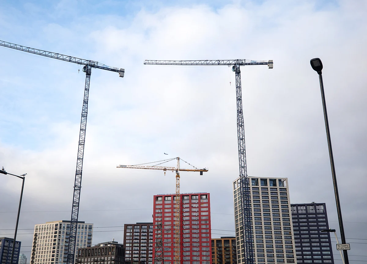 U.K. House Prices Rebound With Near 6% Surge in February