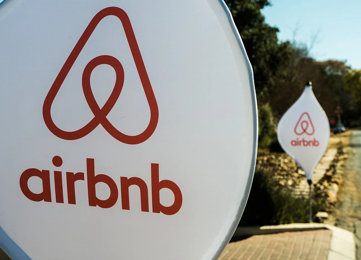 Airbnb to Buy HotelTonight in Its Biggest Acquisition Yet