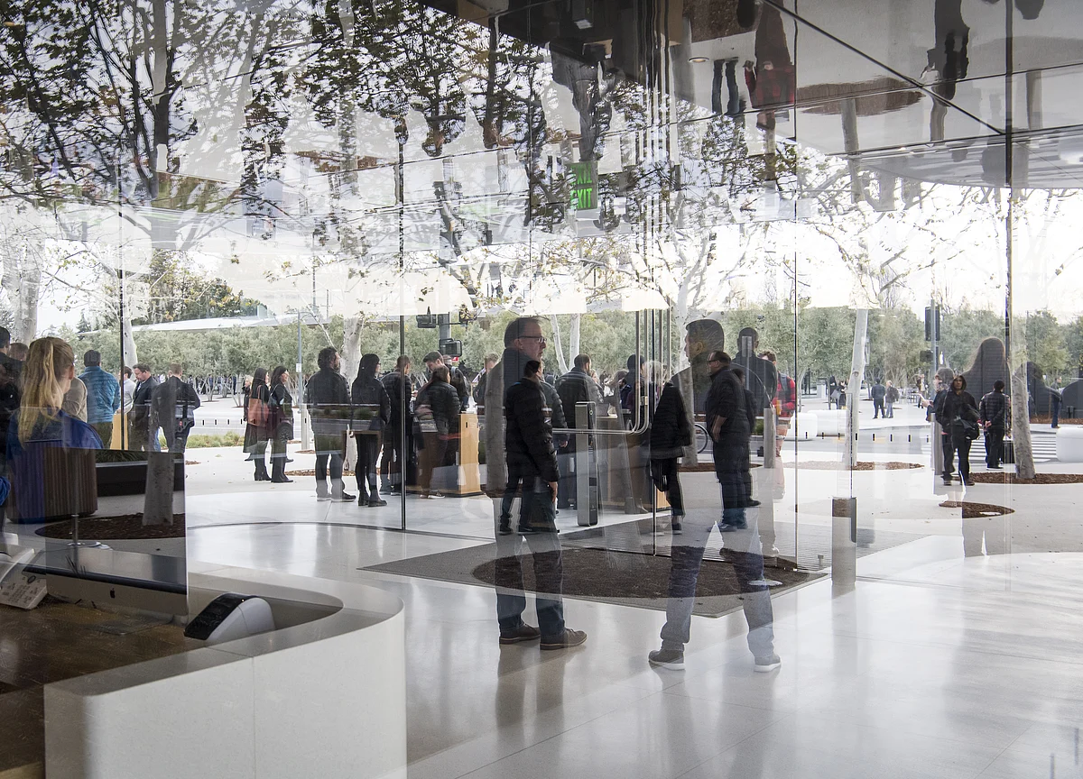 Apple's Reinvention as a Services Company Starts for Real Monday
