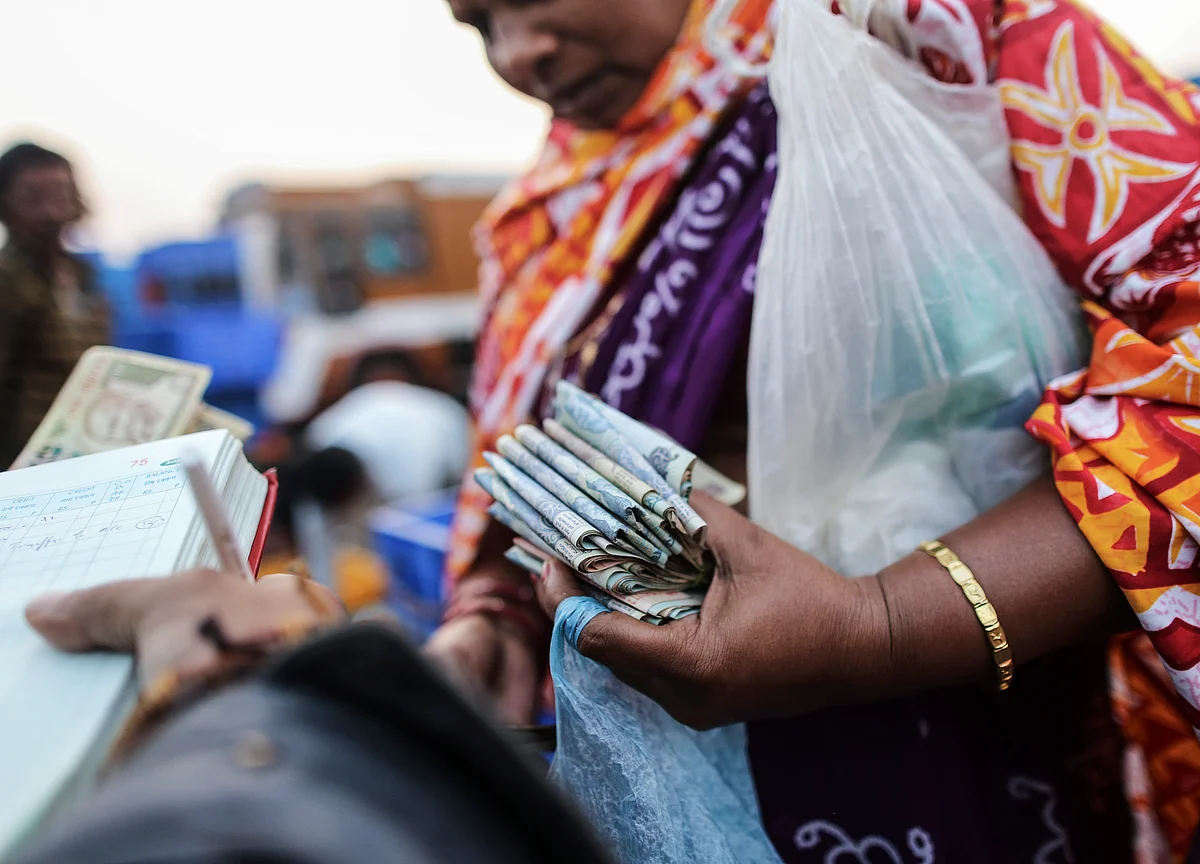 India’s Banks Face Risk From $13 Billion Telecom Dues, UBS Says
