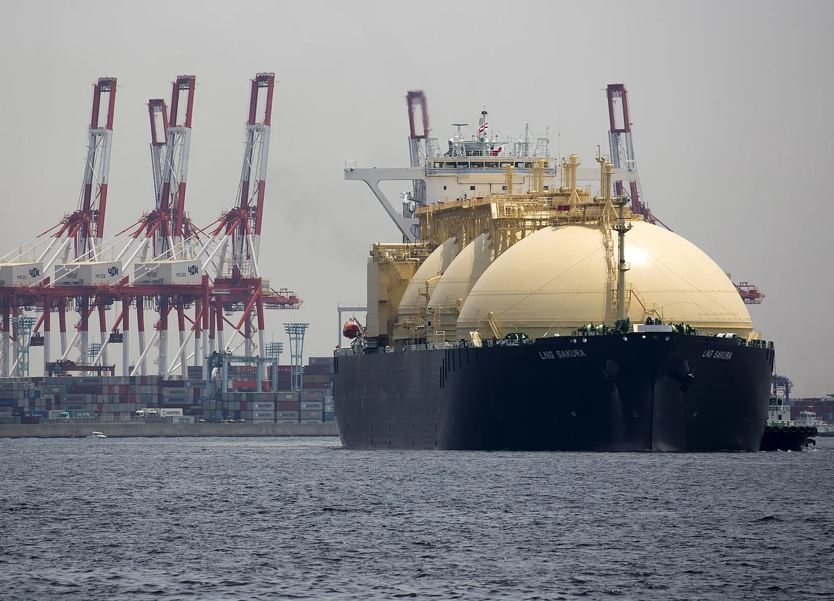 Oil Bulls on Longest Run in 13 Years as Trump Demands Price Cut