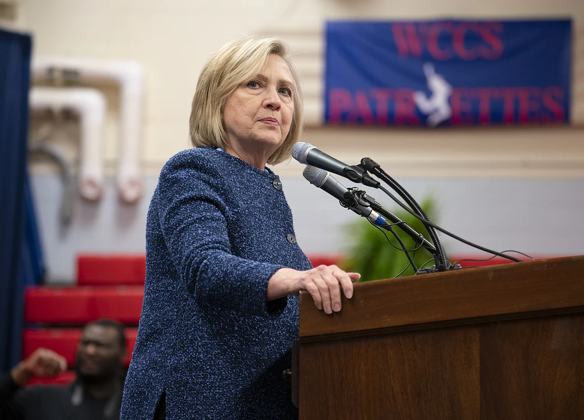 Hillary Clinton Tells Congress to Treat Mueller Like Watergate