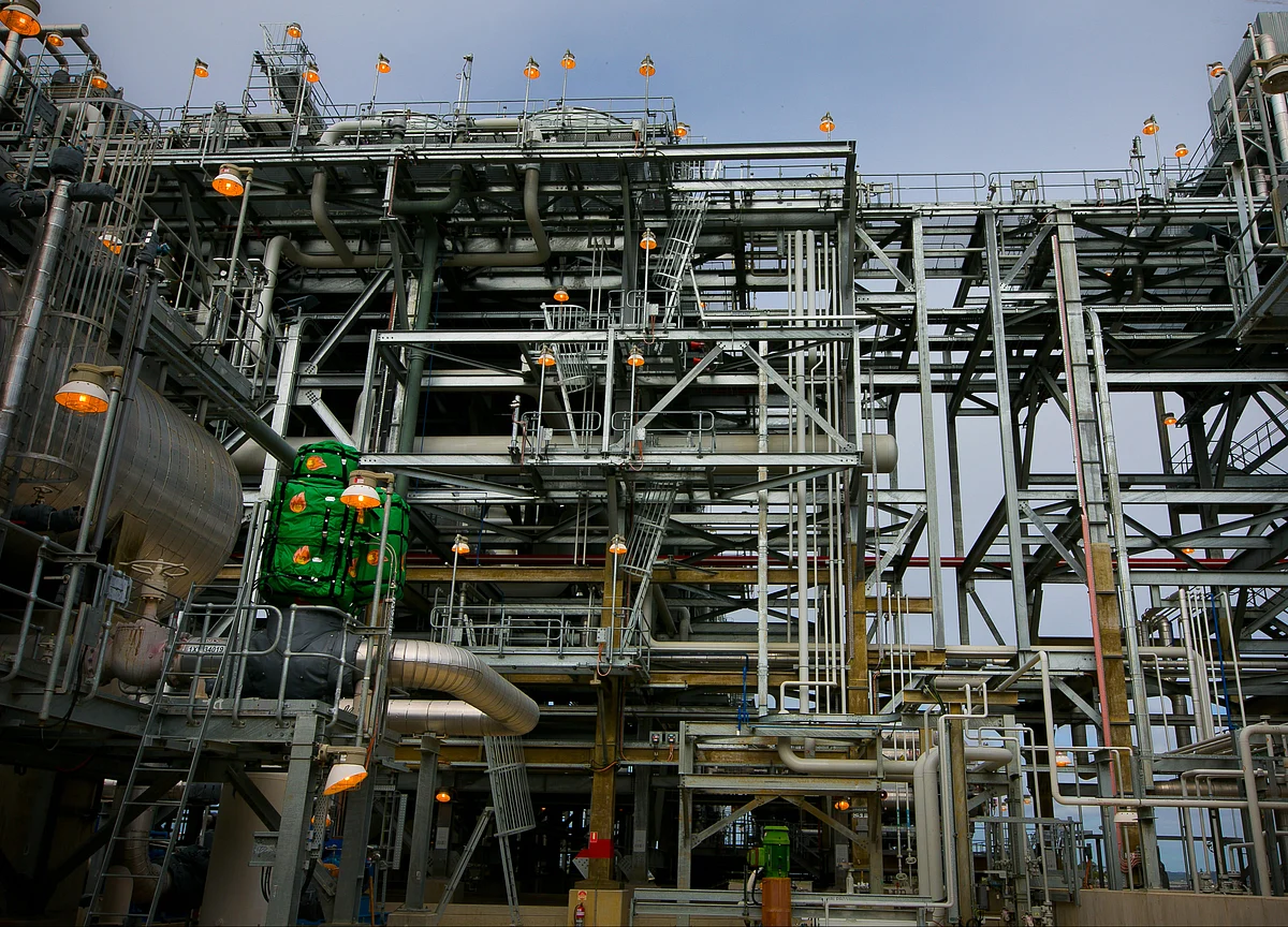 Shell Breaks Market Mold With Deal Linking Gas Prices to Coal