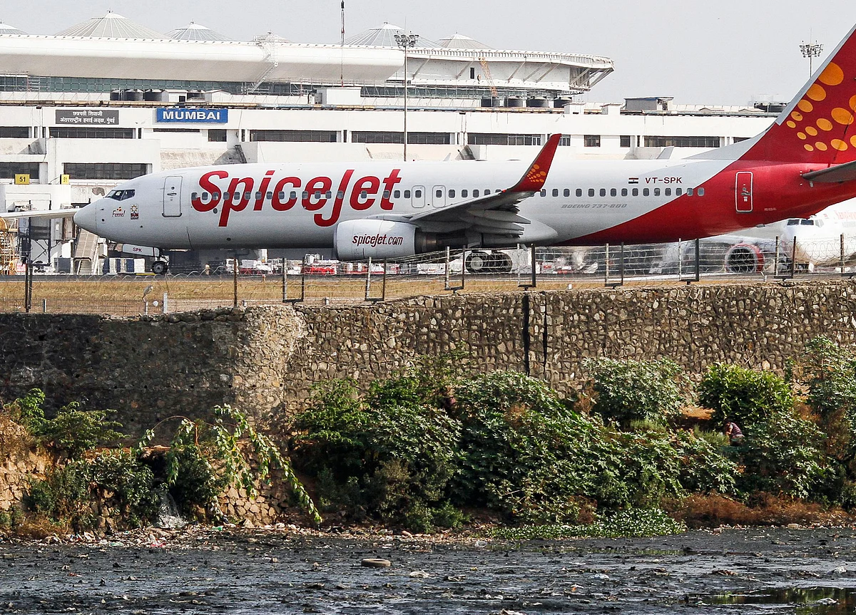 DGCA To Inspect 23 Boeing 737 Planes Of SpiceJet For Possible Cracks