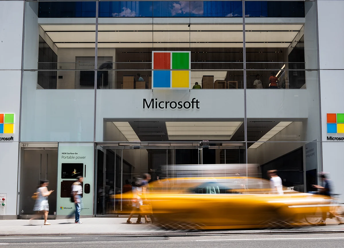 Microsoft Edges Toward $1 Trillion Valuation on Results Beat