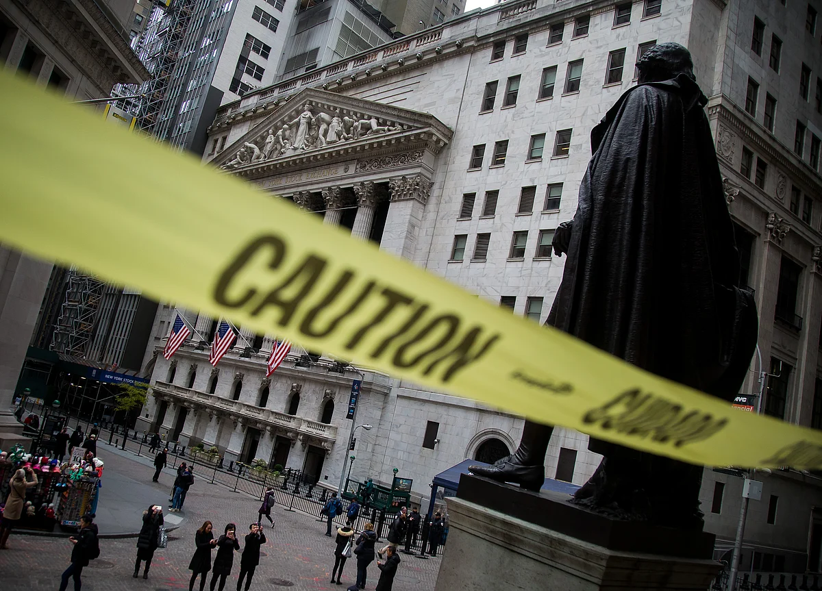 Fed Official Says Possible Iran Escalation Among Recession Risks