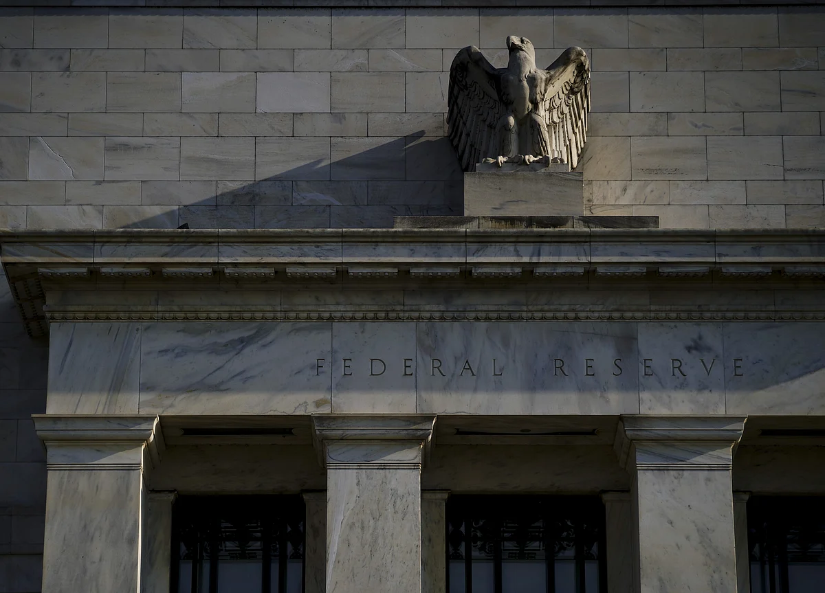 Fed Seems Resigned to Bubble Risk in Effort to Extend Expansion