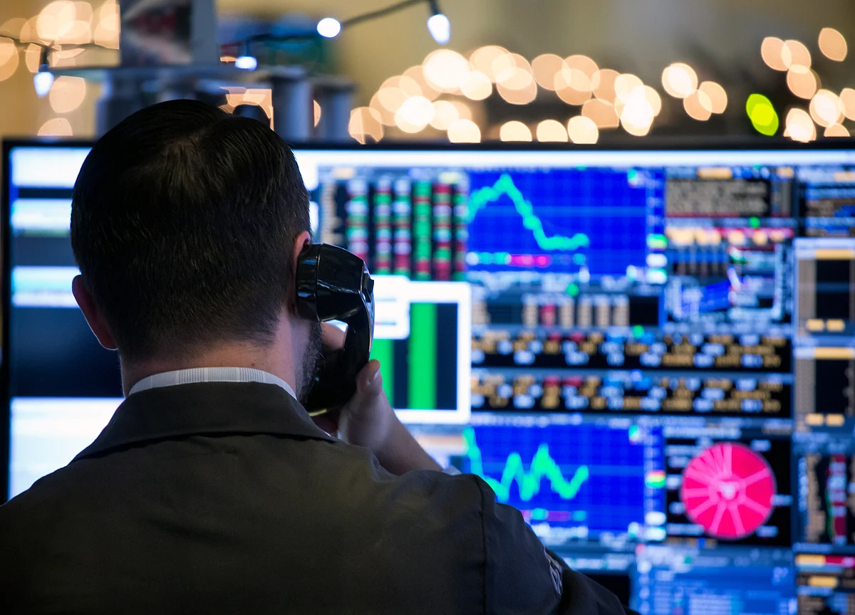 U.S. Stocks, Bonds Advance After No Fed Surprises: Markets Wrap