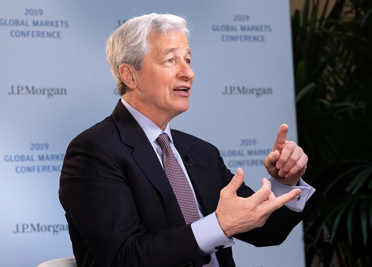 Dimon Weighed Presidential Run for Much of 2018, Report Says
