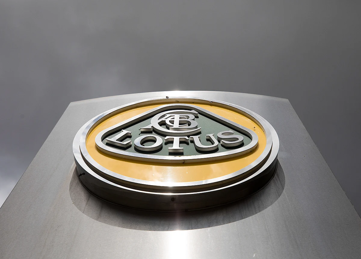Lotus, Aiming for Comeback, Announces All-Electric Supercar