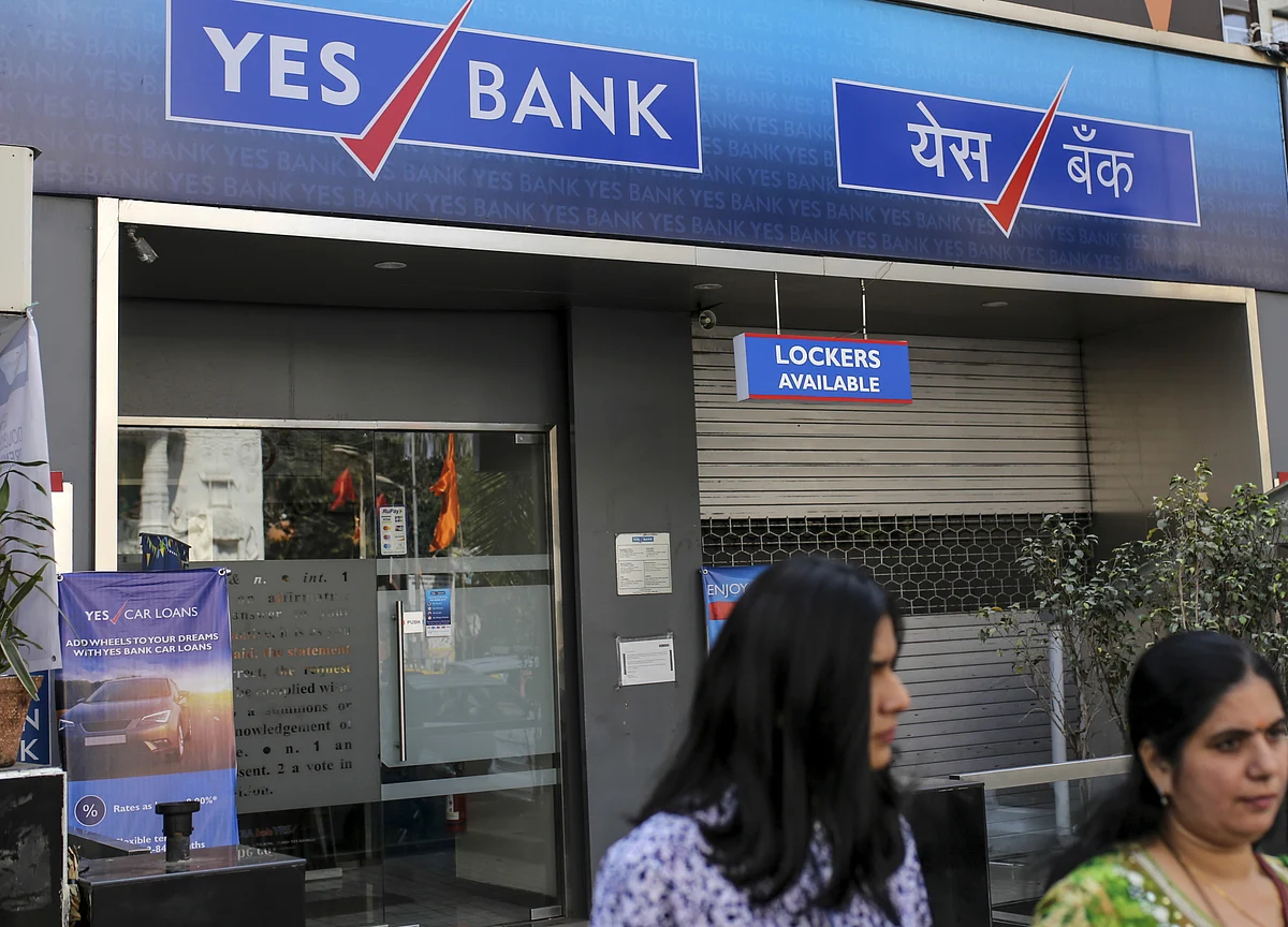 Yes Bank Plans $500 Million Share Sale to Boost Loans