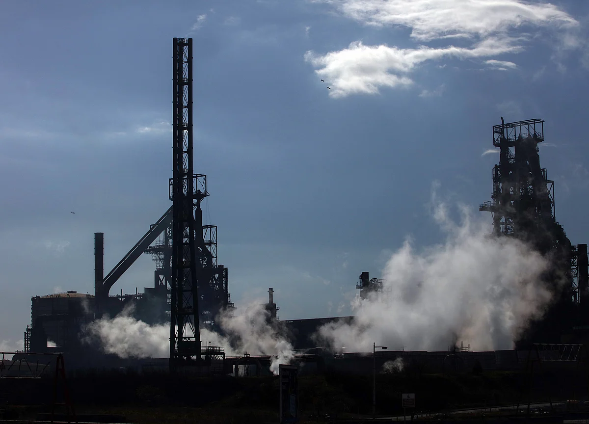 Tata Steel Says Extinguishes Fires After Spillage at Wales Mill