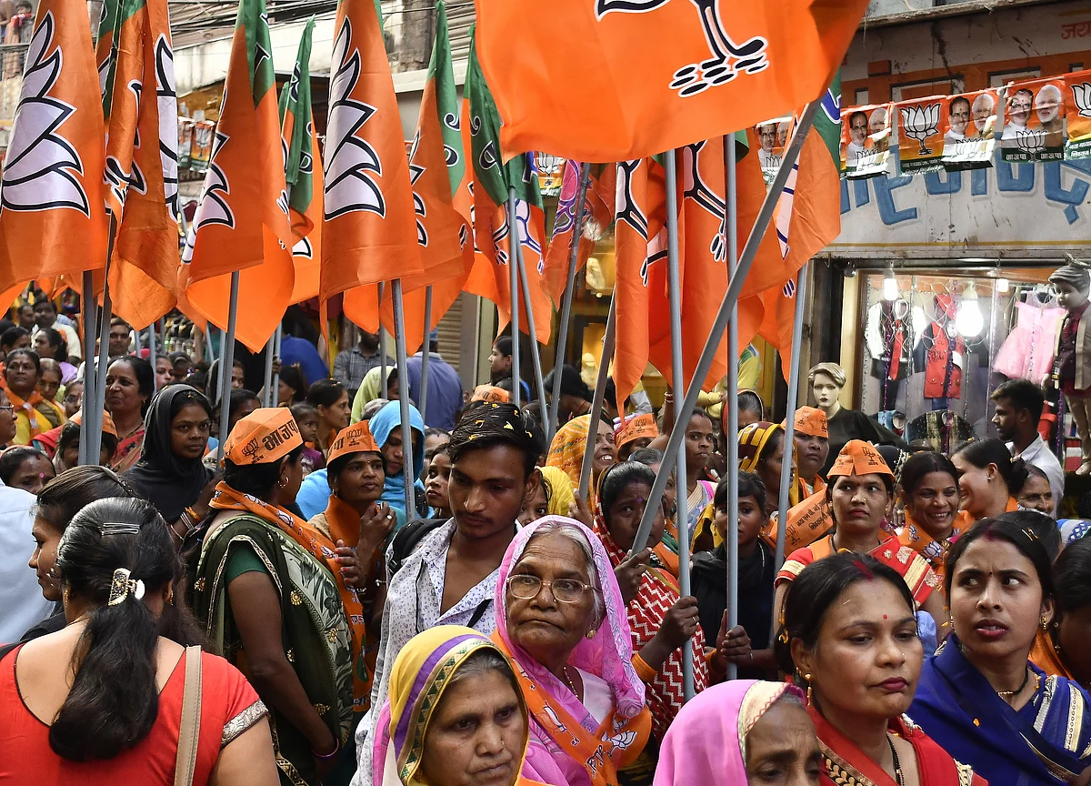 Modi's Allies Spooked as More Indians Vote ‘None of the Above’