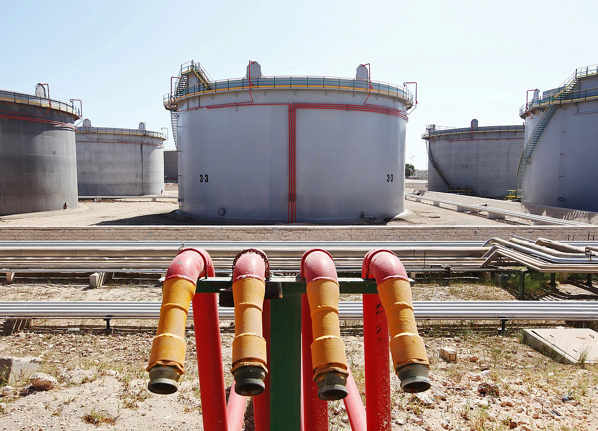 OPEC+ Focuses on Delay to Oil-Output Hike of Three to Six Months