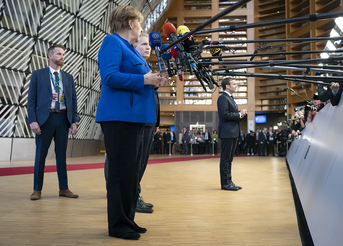 Europe’s Risk of Paralysis in Slowdown Puts Germany on the Spot