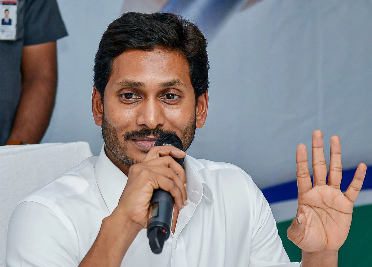Governor Invites Jaganmohan Reddy To Form Next Government In Andhra Pradesh