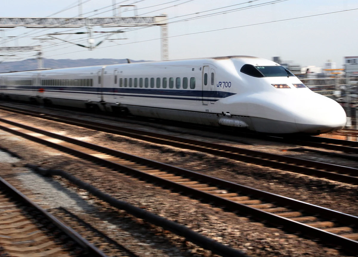 Trump Cancels $929 Million Grant for California Bullet Train