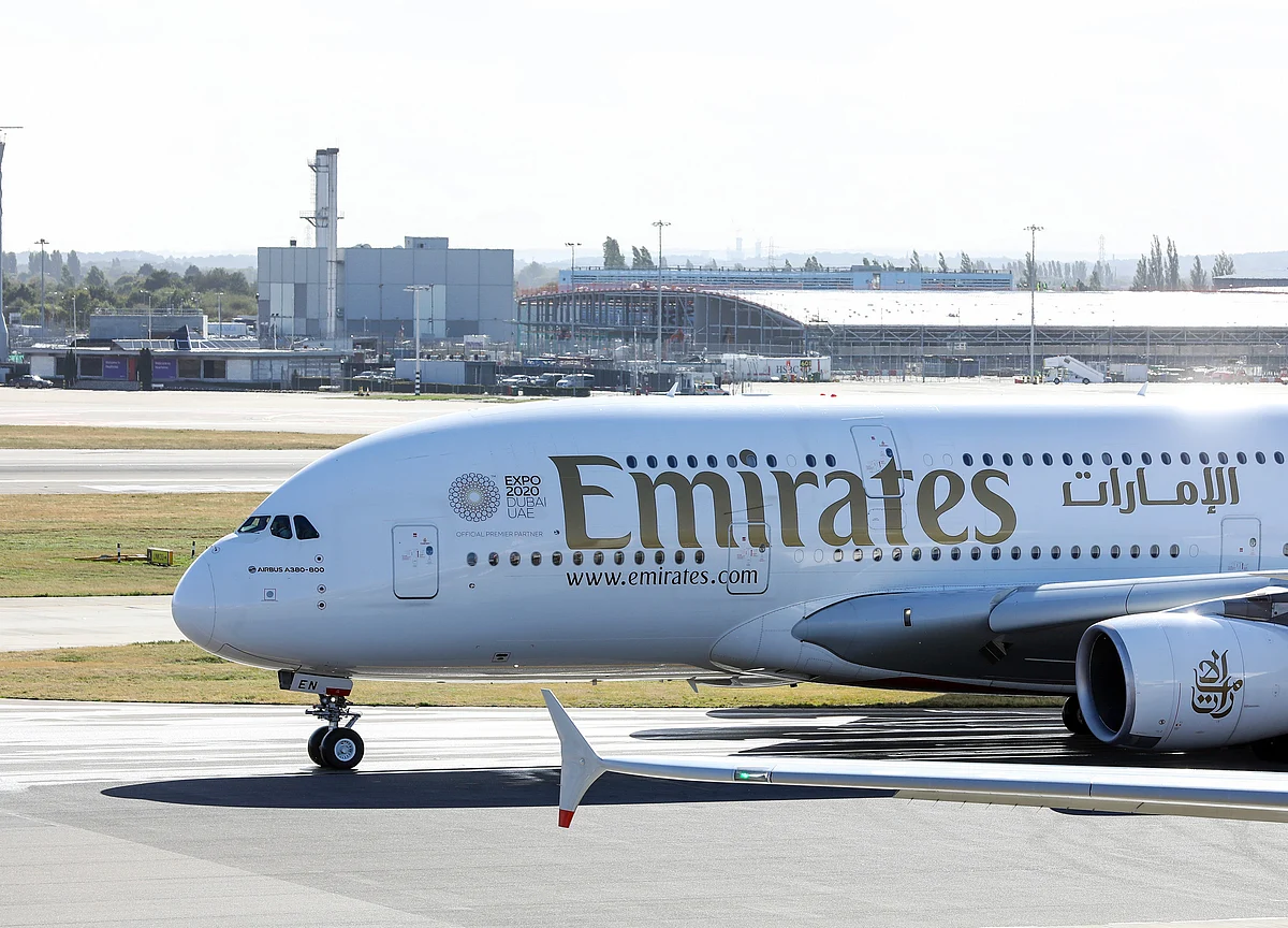 Emirates Profit Slumps to Seven-Year Low as Oil Hits Margins