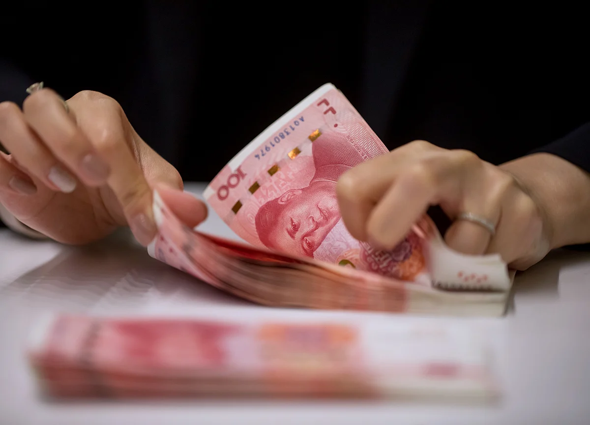 PBOC Adds Liquidity as Bank Seizure Ratchets Up Stress