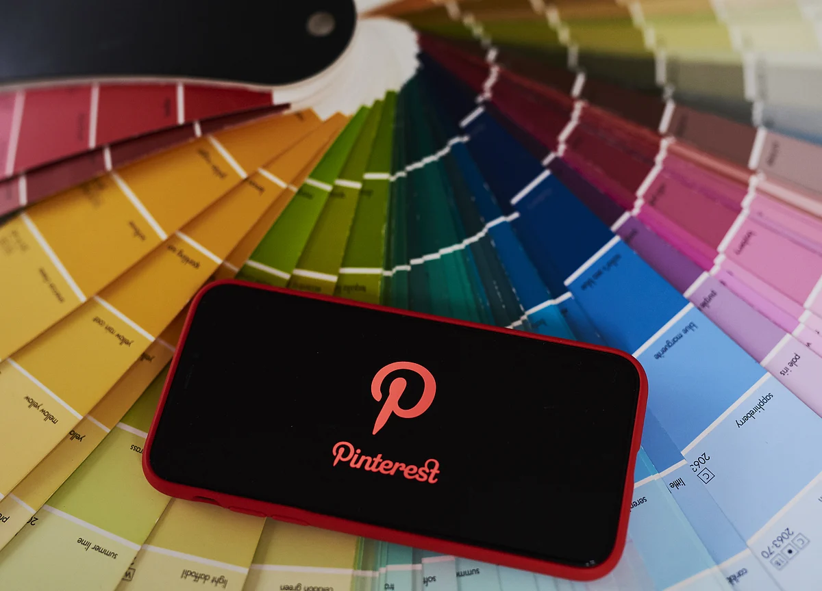 Pinterest's Annual Sales Forecast Falls Short; Shares Tumble