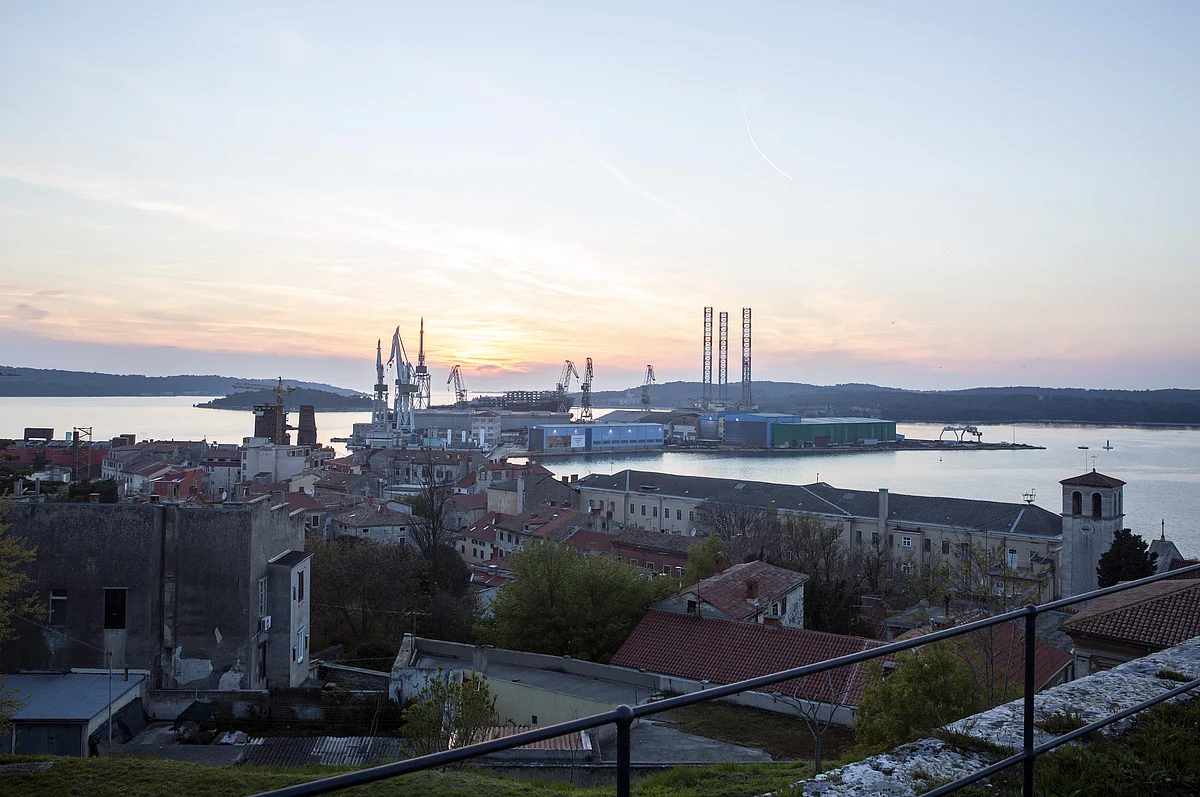 China Is a Dying European Shipbuilder’s Last Hope