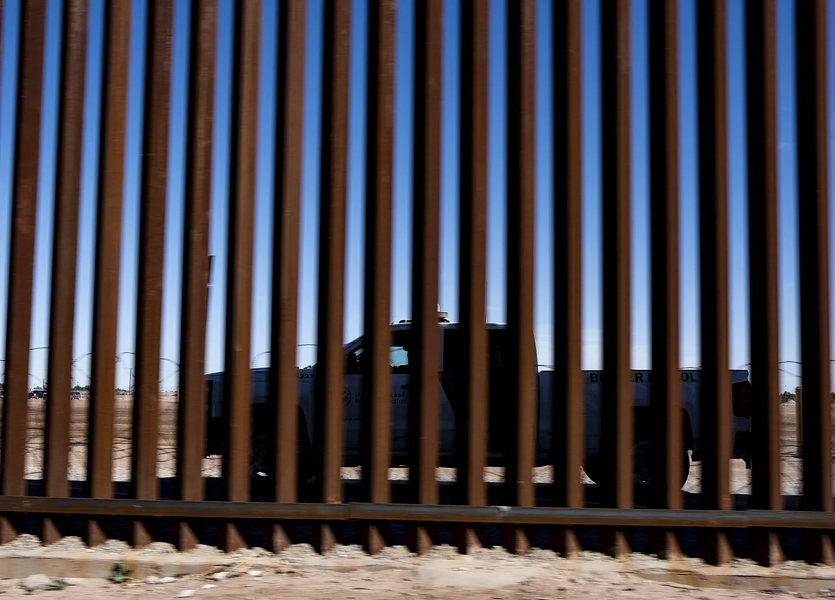 So Far, $1.57 Billion for Wall Yields 1.7 Miles of Fence